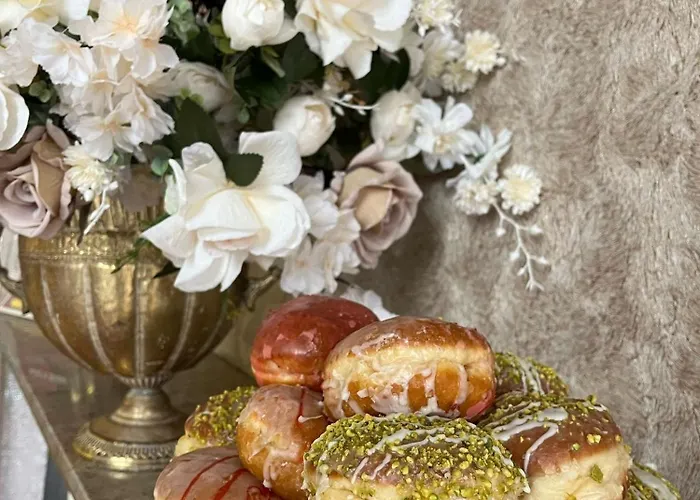 Lord Ξενοδοχείο *